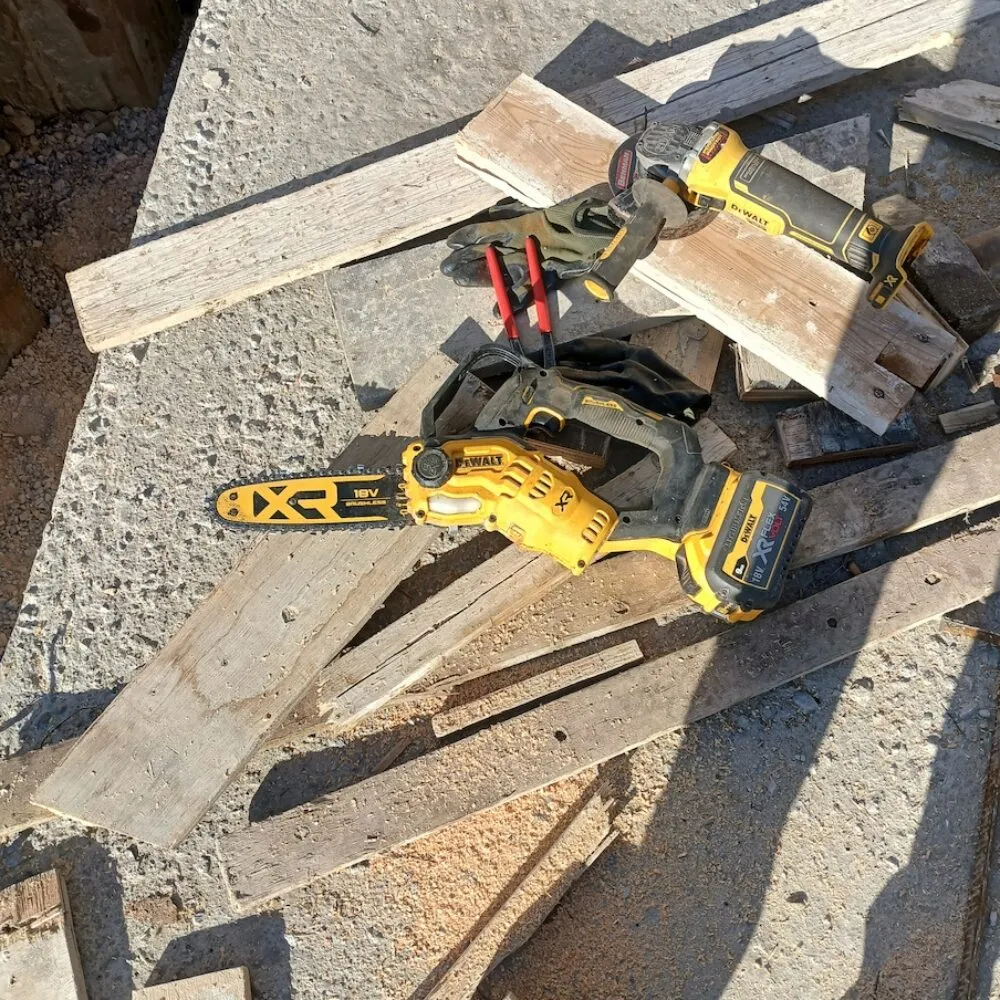 DeWalt DCMPS520P1 Κλαδευτικό Αλυσοπρίονο Μπαταρίας 1x5Ah Brushless 18V 2.1kg Με Λάμα 20cm – 5